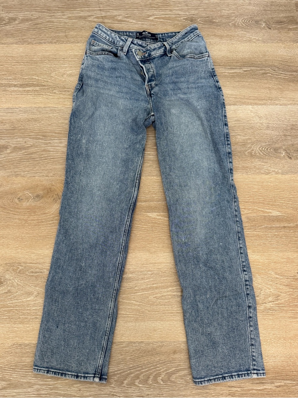 Hollister Vintage Straight Ultra High Rise Jeans